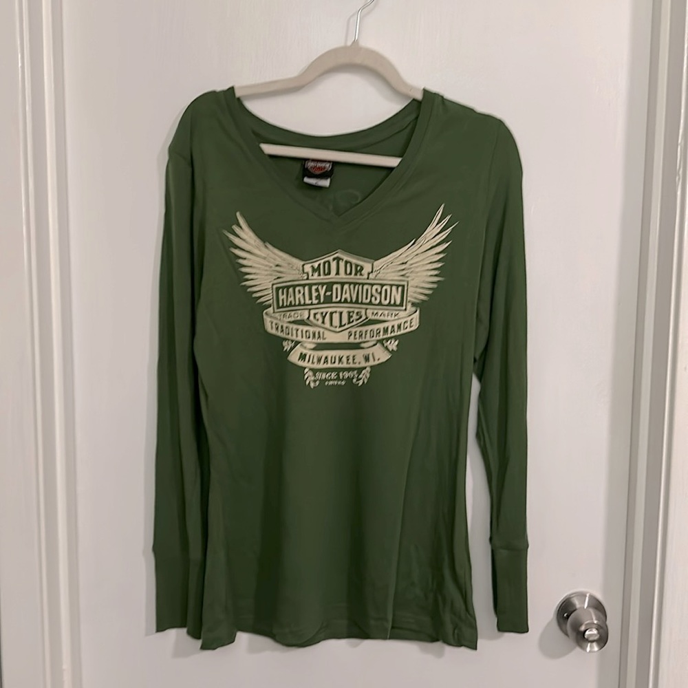 Harley Davidson green long sleeve tshirt. V neck